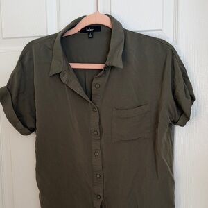 Lulus | Blythe Olive Green Short Sleeve Button-Up Top